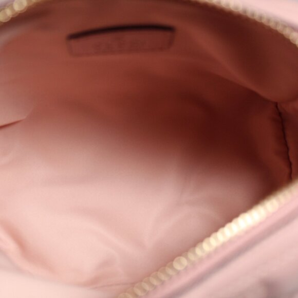 NWT Gucci Matelasse Beauty Cosmetic Case Toiletry Bag GG Embossed Zip Top 726047 - Picture 8 of 10